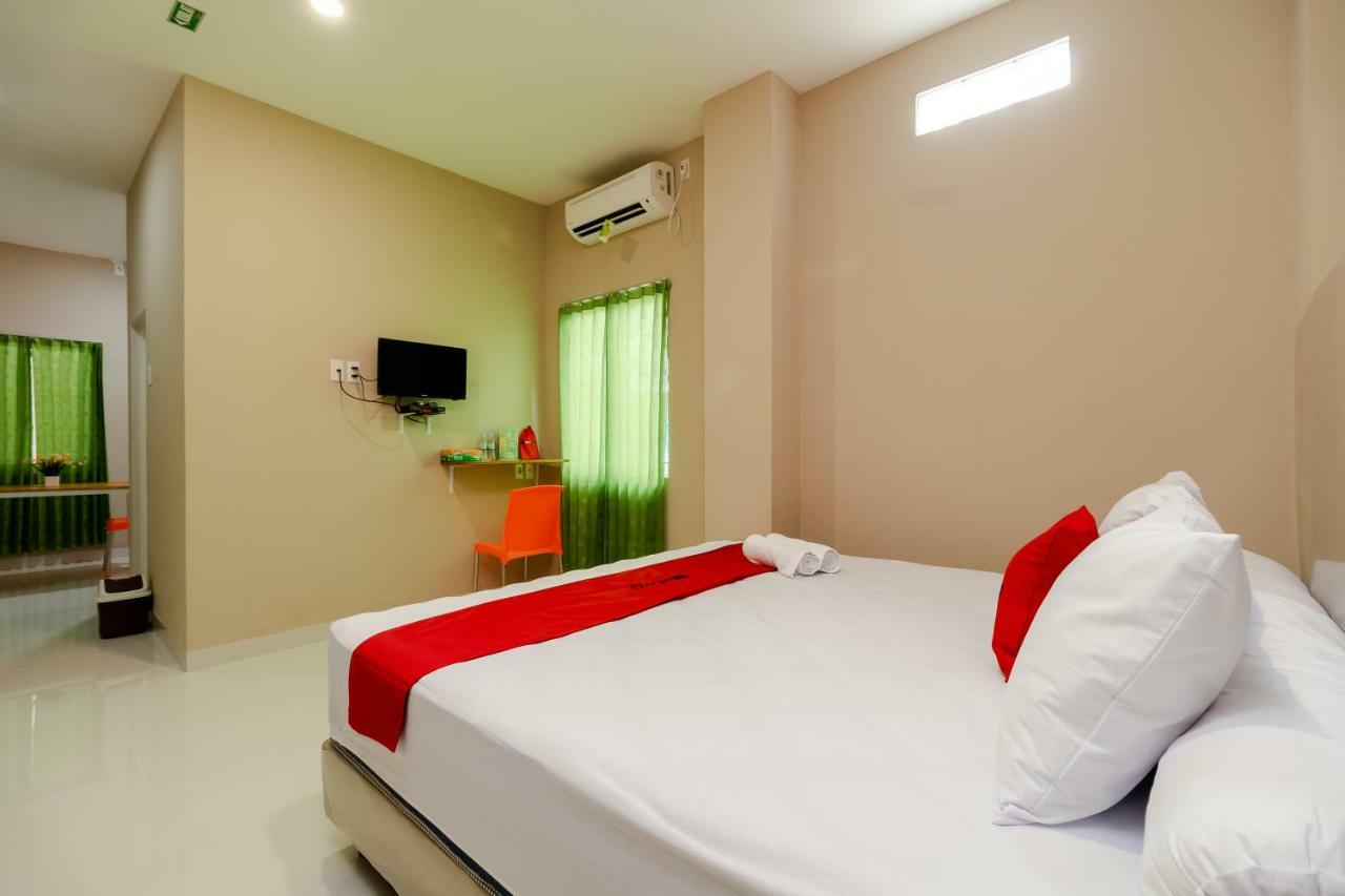 เรดดอร์ซ เชาเรียะฮ์ แอท ปังลิมา โปเลม อาเจะฮ์ Hotel บันดาอาเจะห์ ภายนอก รูปภาพ