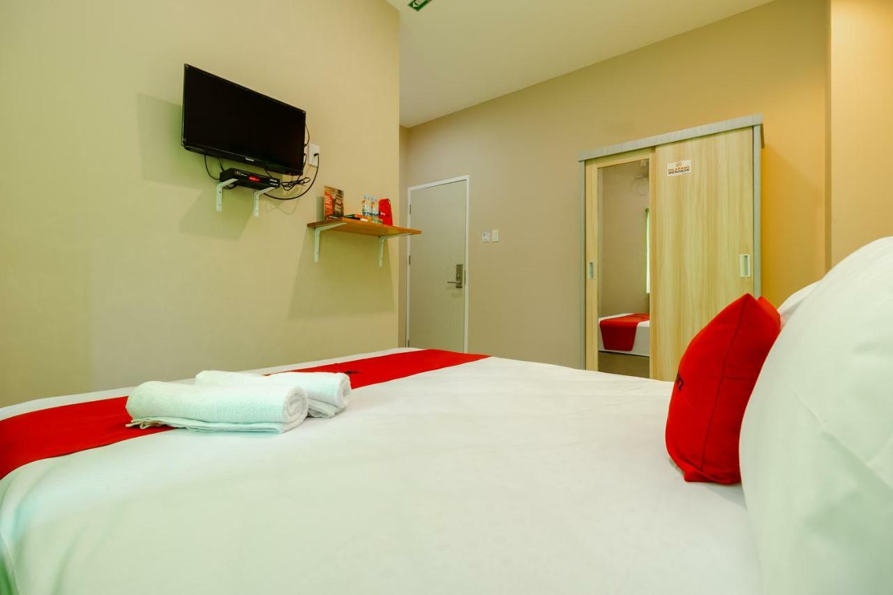 เรดดอร์ซ เชาเรียะฮ์ แอท ปังลิมา โปเลม อาเจะฮ์ Hotel บันดาอาเจะห์ ภายนอก รูปภาพ